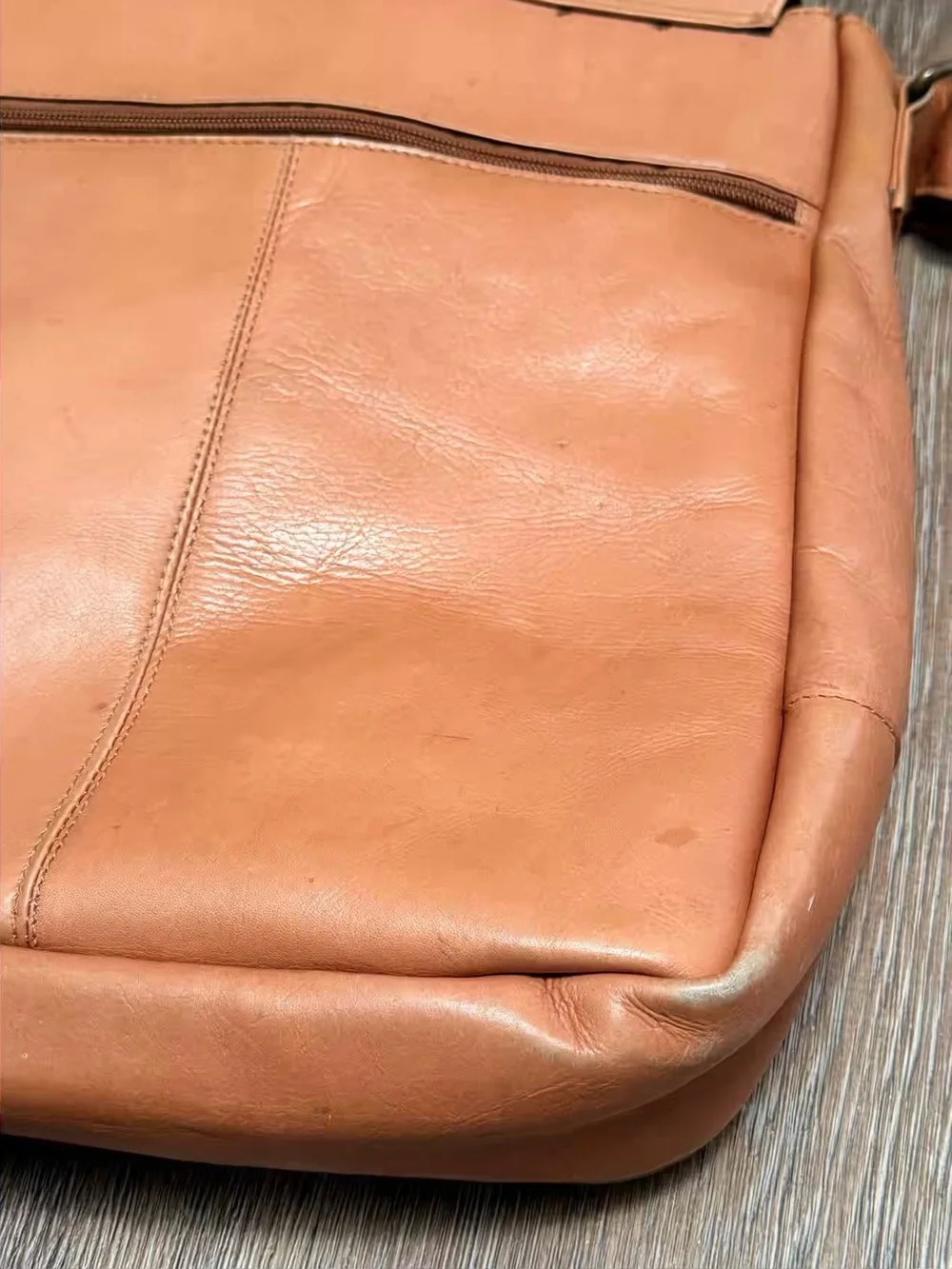 Vintage David King Boston Cognac Tan Leather Messenger Bag Crossbody Unisex